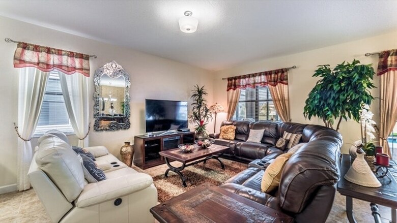 Lovely Vacation Home With Private Pool Cg1405