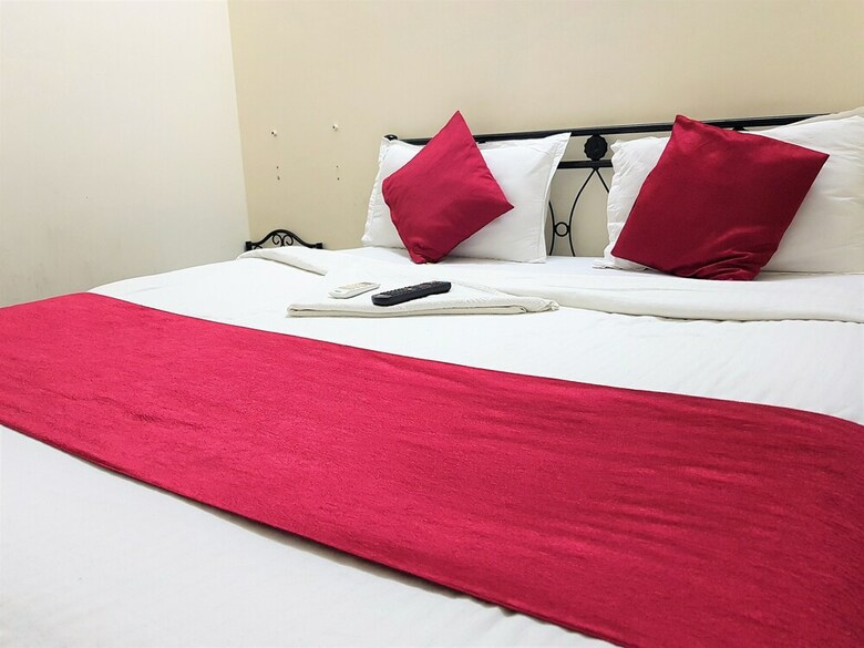 Hotel Hexa Star Residency