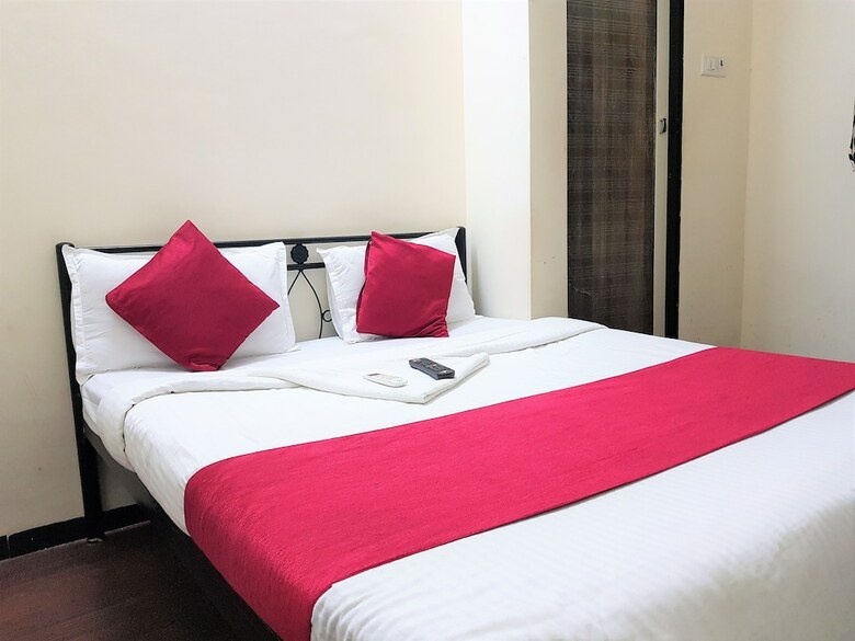 Hotel Hexa Star Residency