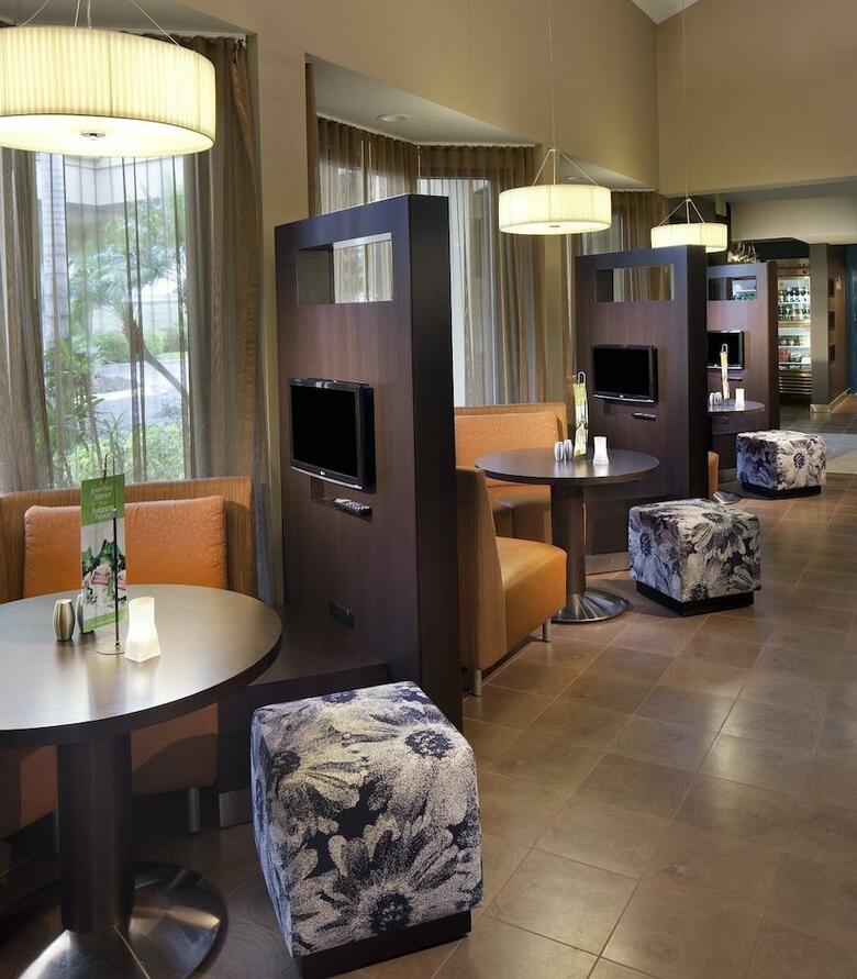 Hotel Courtyard Miami Lakes By Marriott