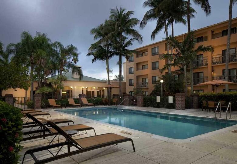 Hotel Courtyard Miami Lakes By Marriott