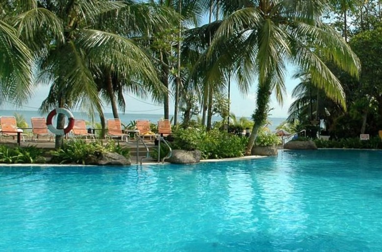 Hotel Expat's Nook Beach Resort