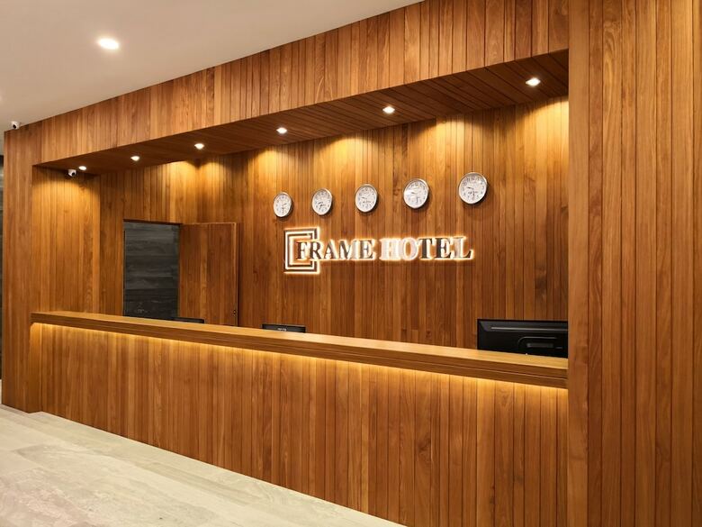 Frame Hotel