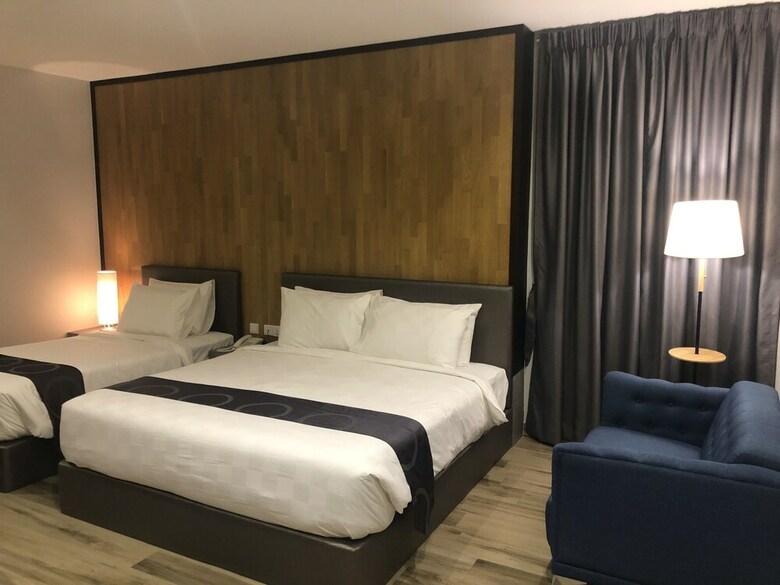Frame Hotel