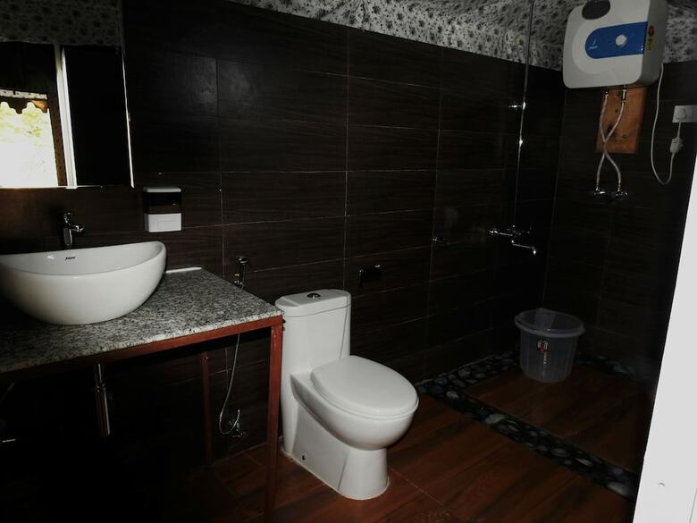 Camp Dharamshala - Luxury With Peace