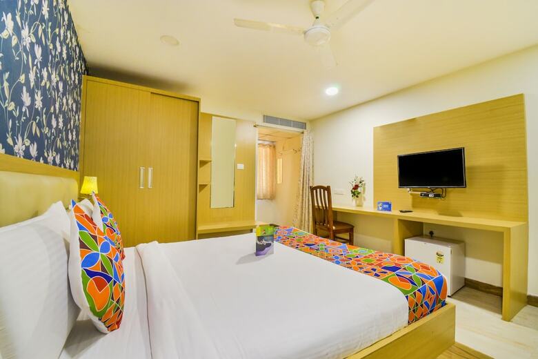 Fabhotel Aasana Grand