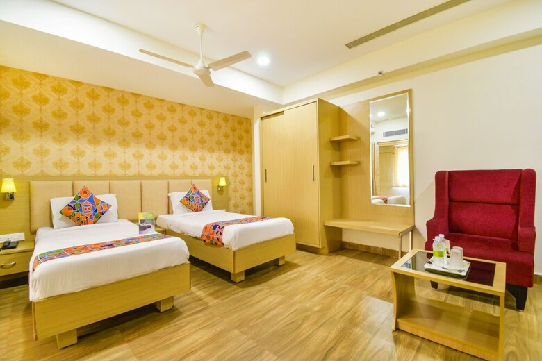 Fabhotel Aasana Grand