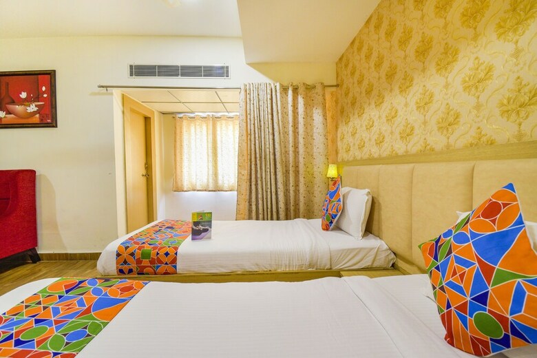 Fabhotel Aasana Grand