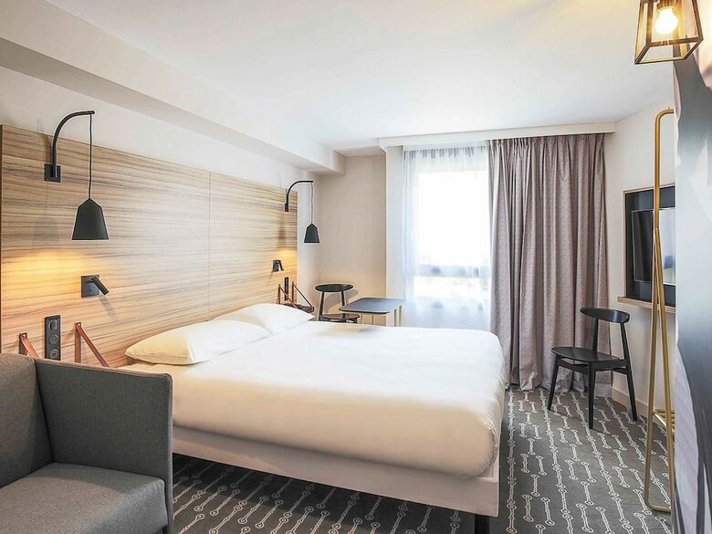 Hotel Ibis Styles Laval Centre Gare