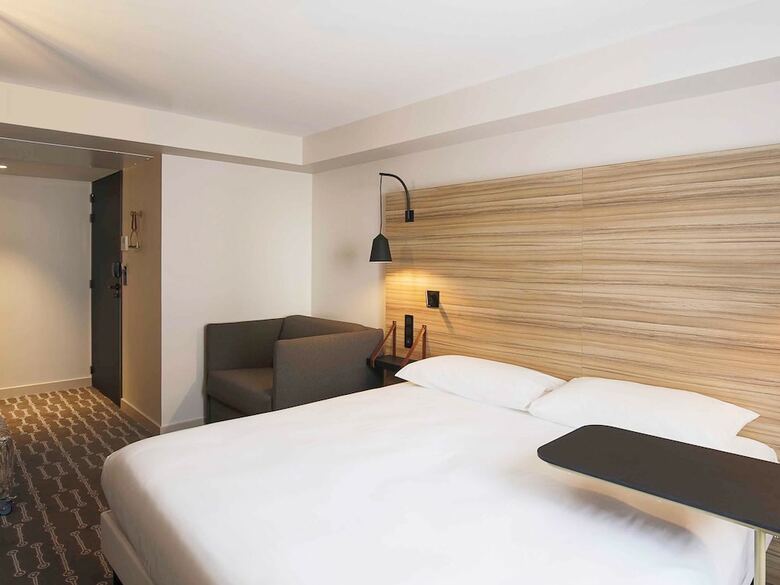 Hotel Ibis Styles Laval Centre Gare
