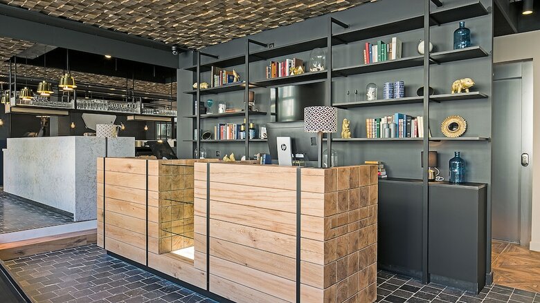 Hotel Ibis Styles Laval Centre Gare