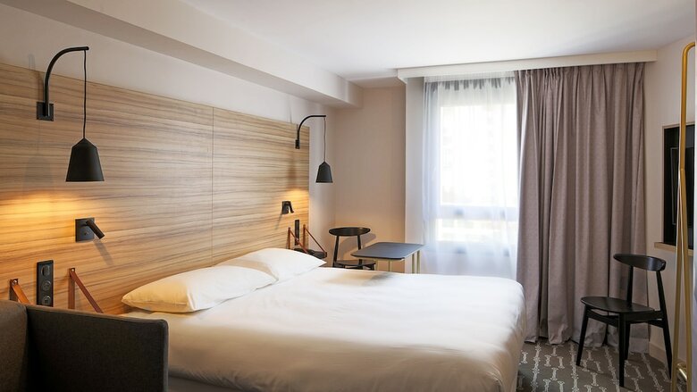 Hotel Ibis Styles Laval Centre Gare