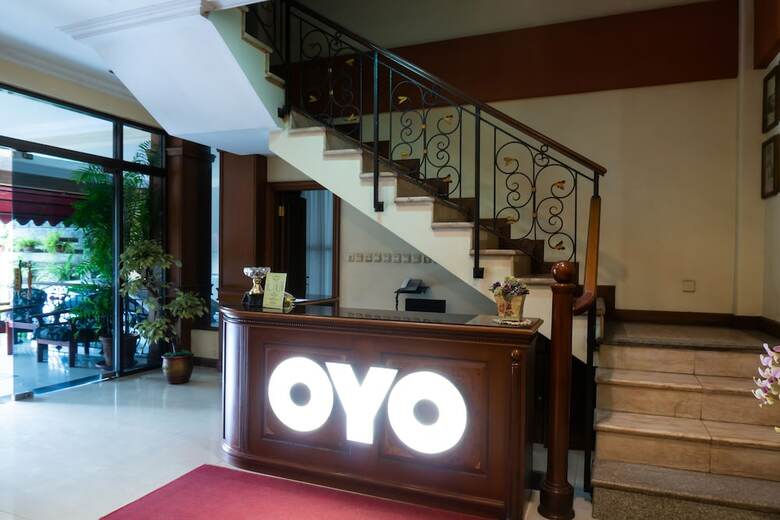 Hostal Oyo 701 Ardellia Hotel