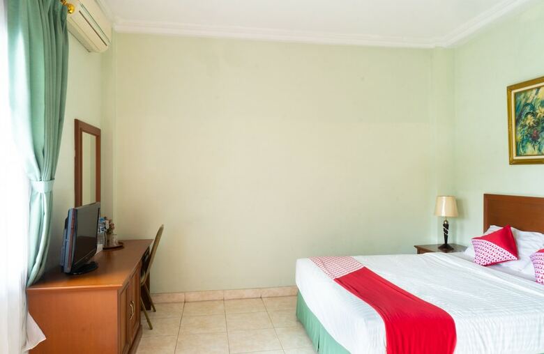 Hostal Oyo 701 Ardellia Hotel