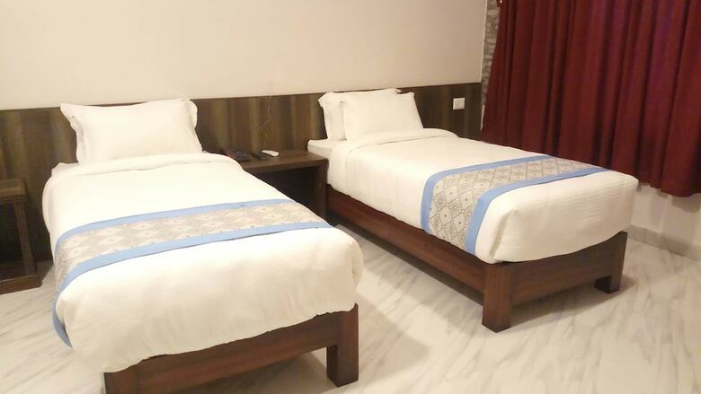 Hotel Seven Lakes Resort