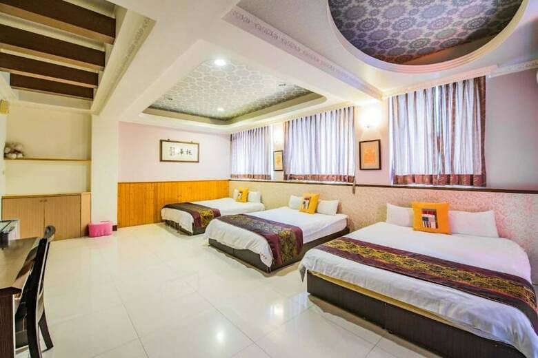 Hotel Ribbed Birch B&B