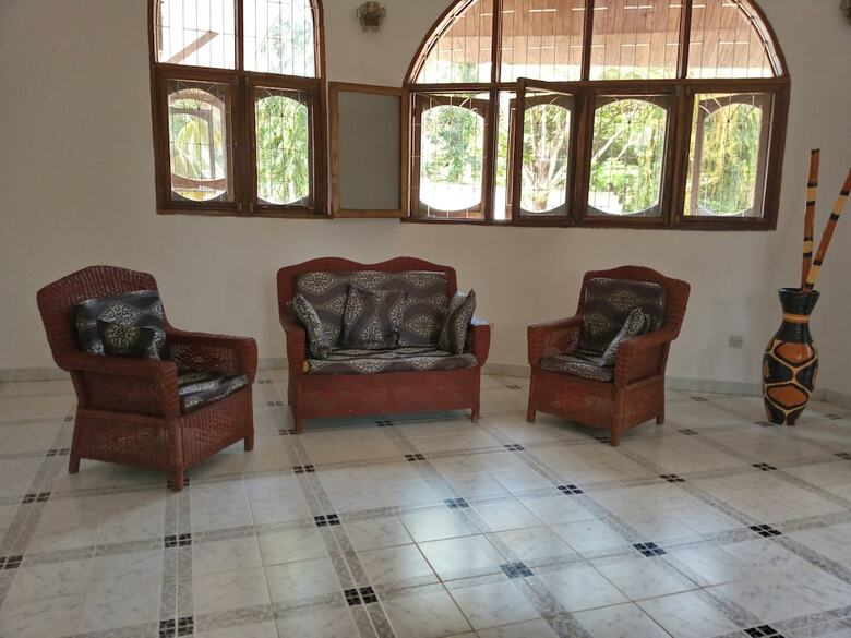 Hotel Emerald House
