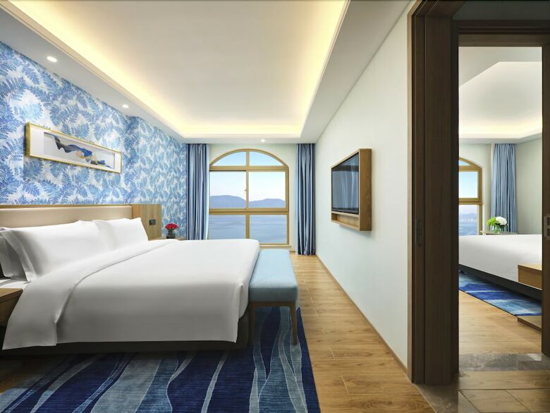 Aparthotel Emerald Bay Hotel Fuxian Lake