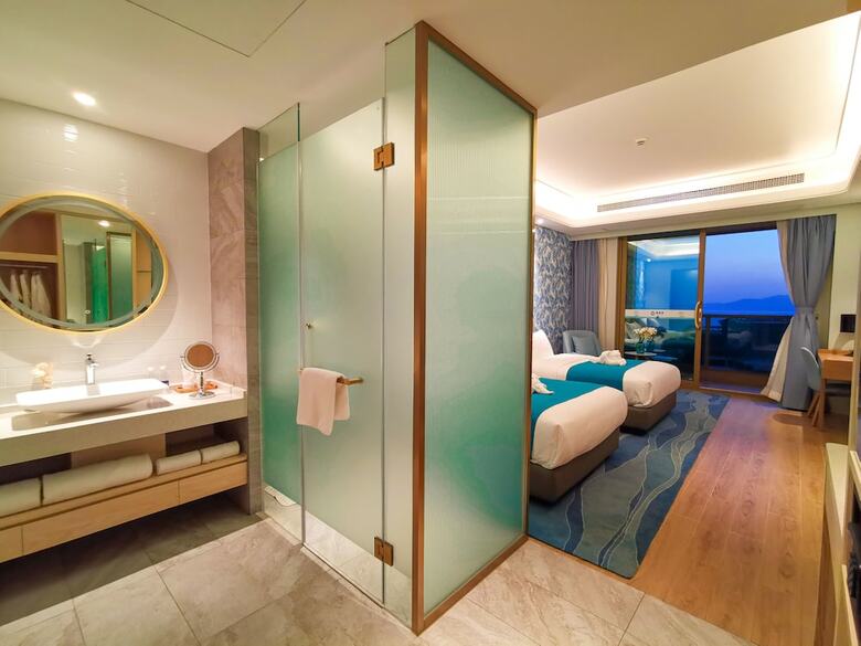 Aparthotel Emerald Bay Hotel Fuxian Lake