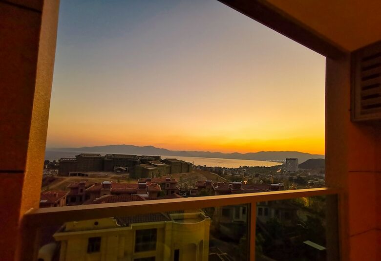 Aparthotel Emerald Bay Hotel Fuxian Lake
