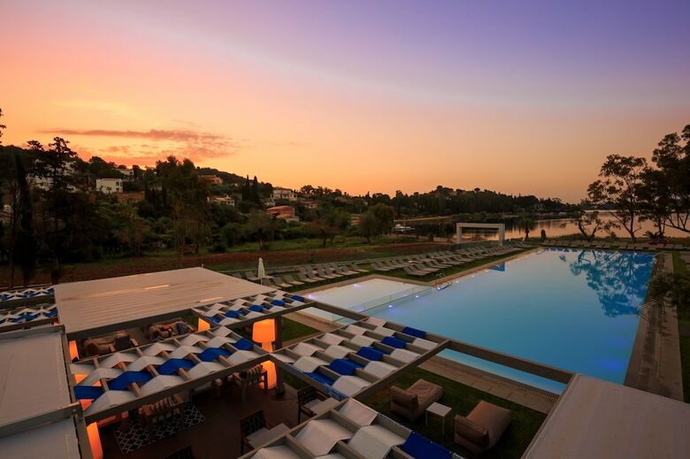 Rodostamo Villas - Adults Friendly