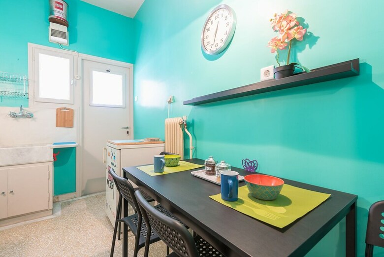 Bright 2 Bed Apartment