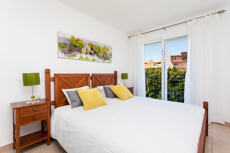 Apartamentos Alcal� Plaza