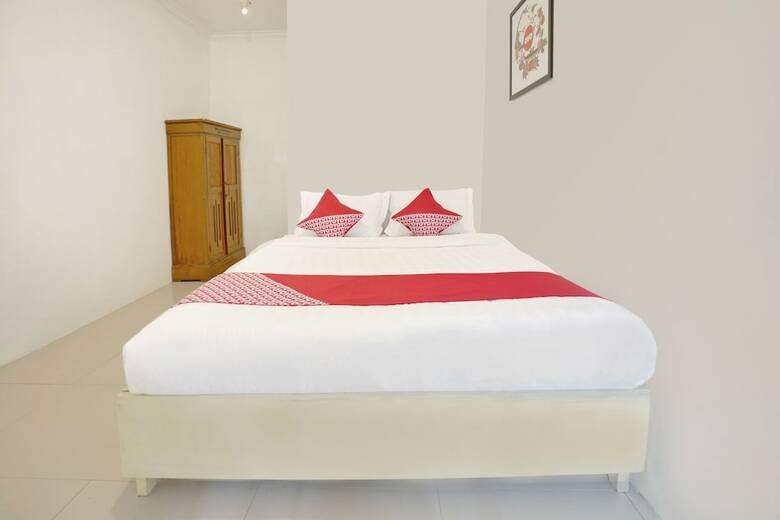 Hotel Oyo 749 Omah Putih
