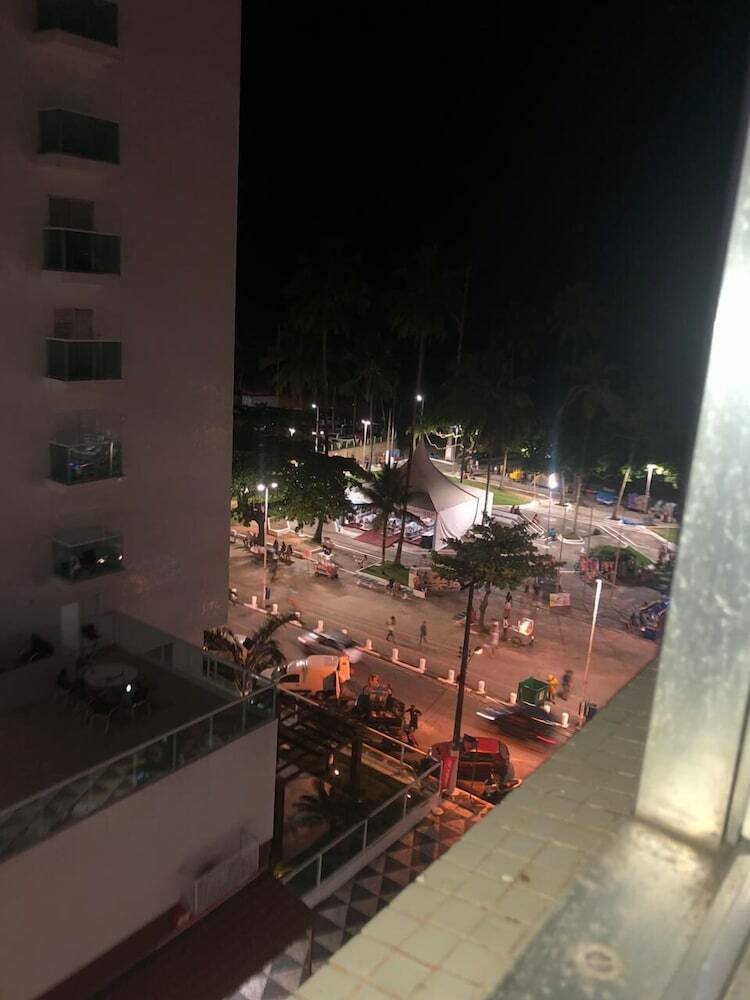 Apartamentos Pitangueiras Beach