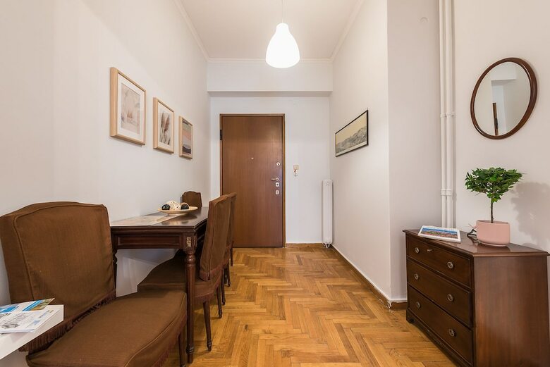 Elegant Koukaki Apartment