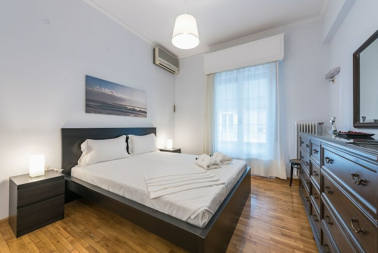 Elegant Koukaki Apartment