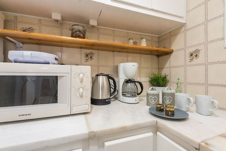 Apartamentos Comfy Home In Vibrant Neighborhood