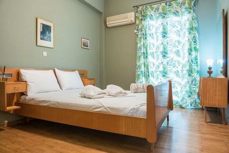 Vintage Athens Apartment