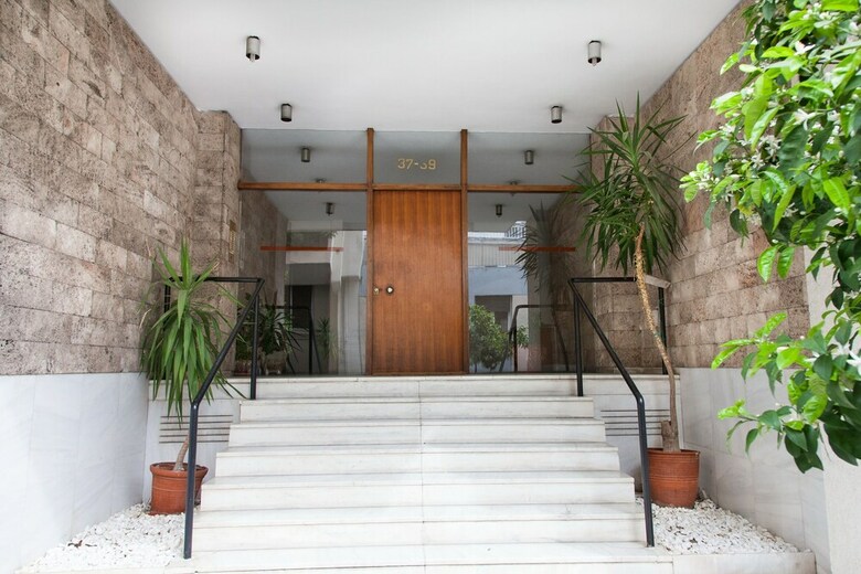 Renovated Central Apartment In Kolonaki
