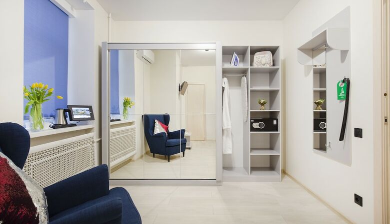 Smart Welcome Hotel