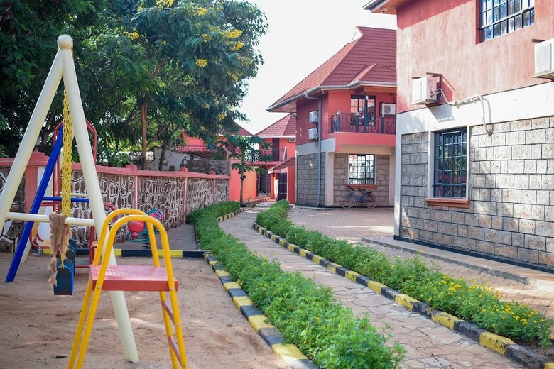 Savannah Paradise Hotel Makindu