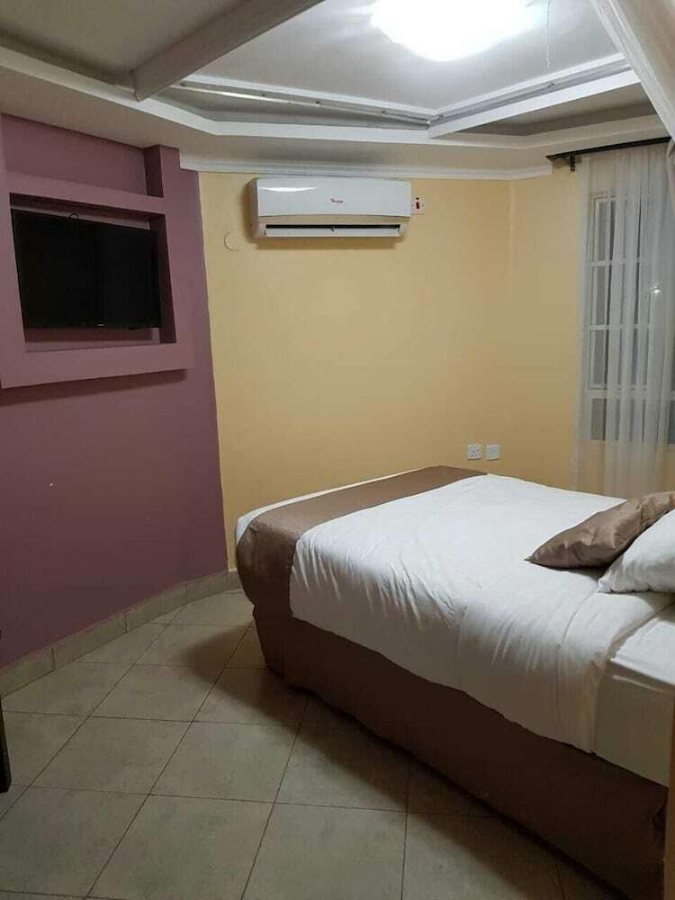 Savannah Paradise Hotel Makindu