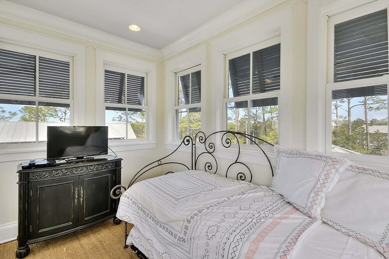 Sea La Vie By Exclusive 30a