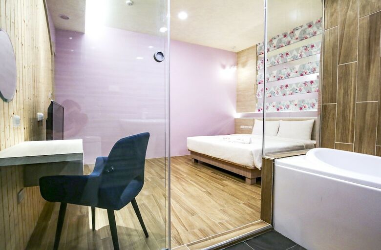 Hotel Amethyst Bay 2