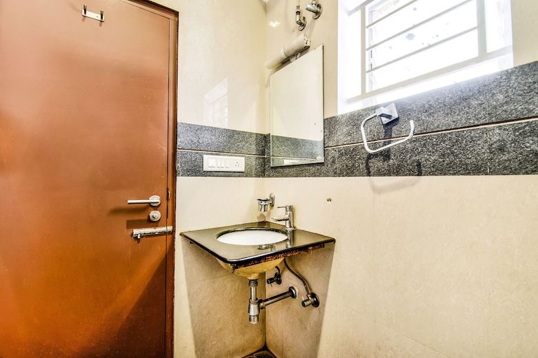 Fabhotel Kings L Grand