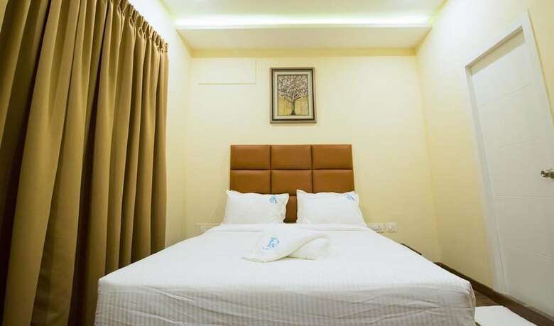 Caramel Hotel
