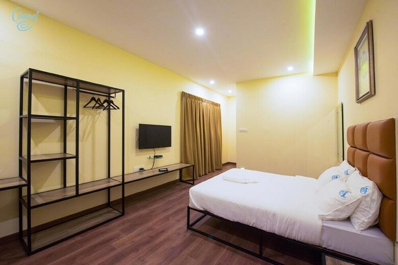 Caramel Hotel