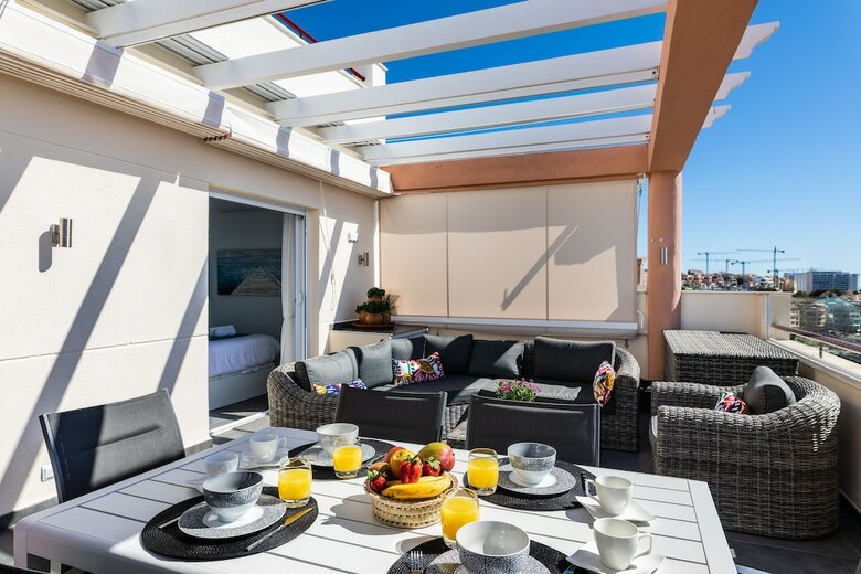 Apartamentos Ave Marina