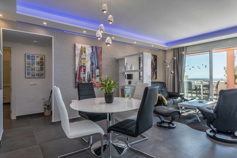 Apartamentos Ave Marina