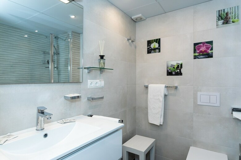 Apartamentos Ave Marina