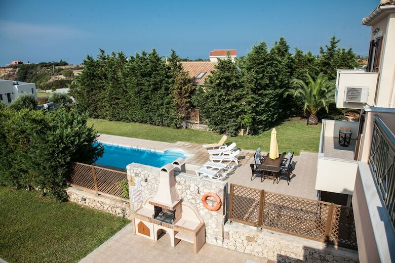 Villa Aethra