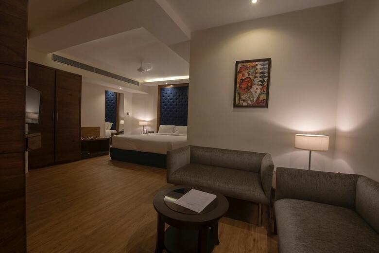 Hotel Surendra Vilas