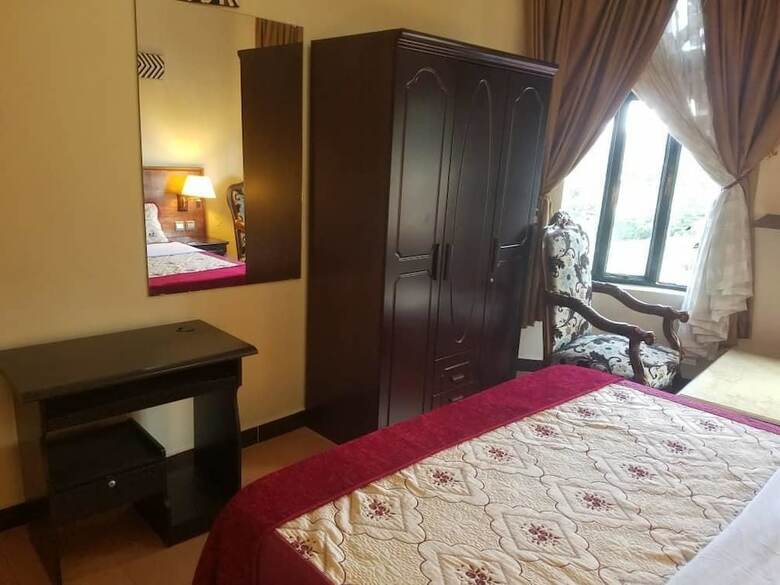 Hotel Kingsmen Suites
