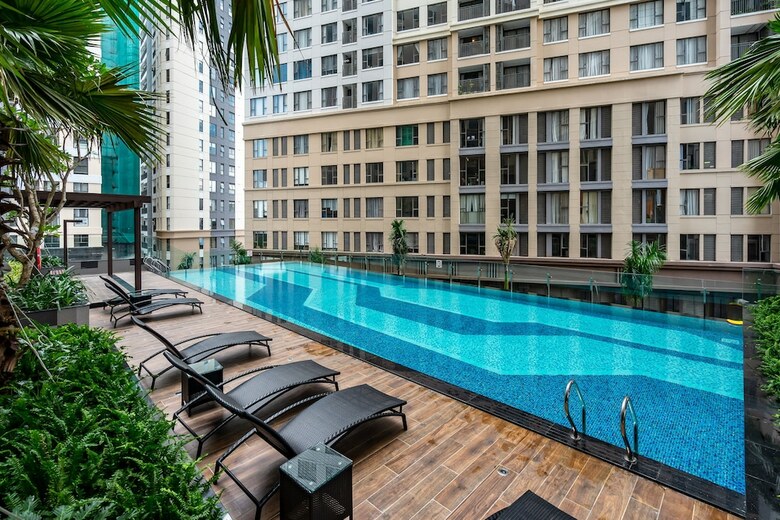 Apartamentos Celine Home Saigon Royal Residences