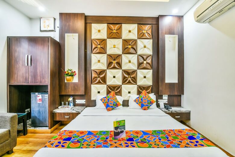 Fabhotel Aman Residency